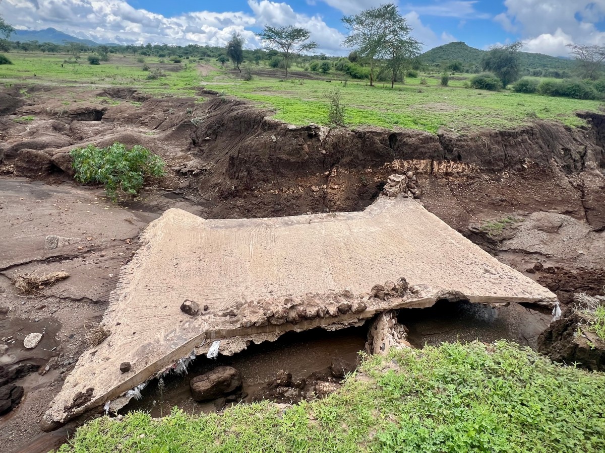 Gewitter und eingestürzte Brücken in&nbsp;Losimingori